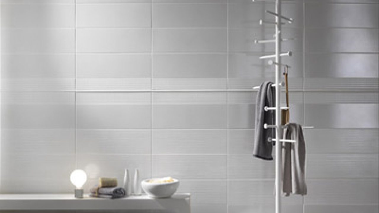 La Faenza Ceramiche Bagno.Fado Di La Faenza Ceramica Suggestioni Floreali Ediltecnico