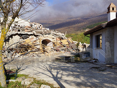Terremoti in Italia centrale: lo studio della sequenza sismica 9 edificio2 abitazione antistante