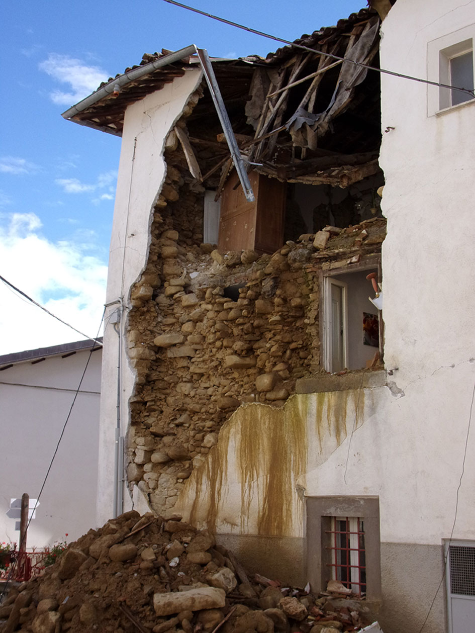 Criticità sismiche edifici in muratura, come fare quando manca il comportamento scatolare? Figura 3