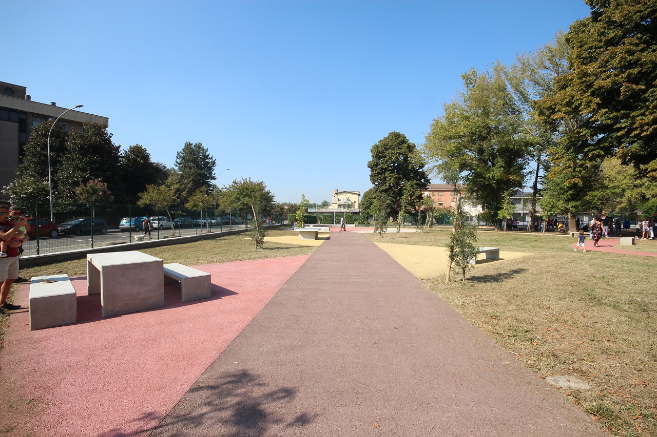 Il parco giochi di Camilla a Tavazzano con Villavesco, un esempio di sostenibilità e inclusività Parco Camilla Tavazzano Lodi red