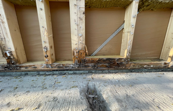 Case in legno e marcescenza della base parete: come intervenire Figura 1