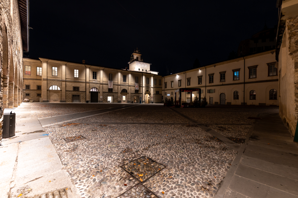 Illuminazione LED per Piazza Cittadella a Bergamo: il progetto Telmotor tra efficienza, design e controllo KNX JF7A0822