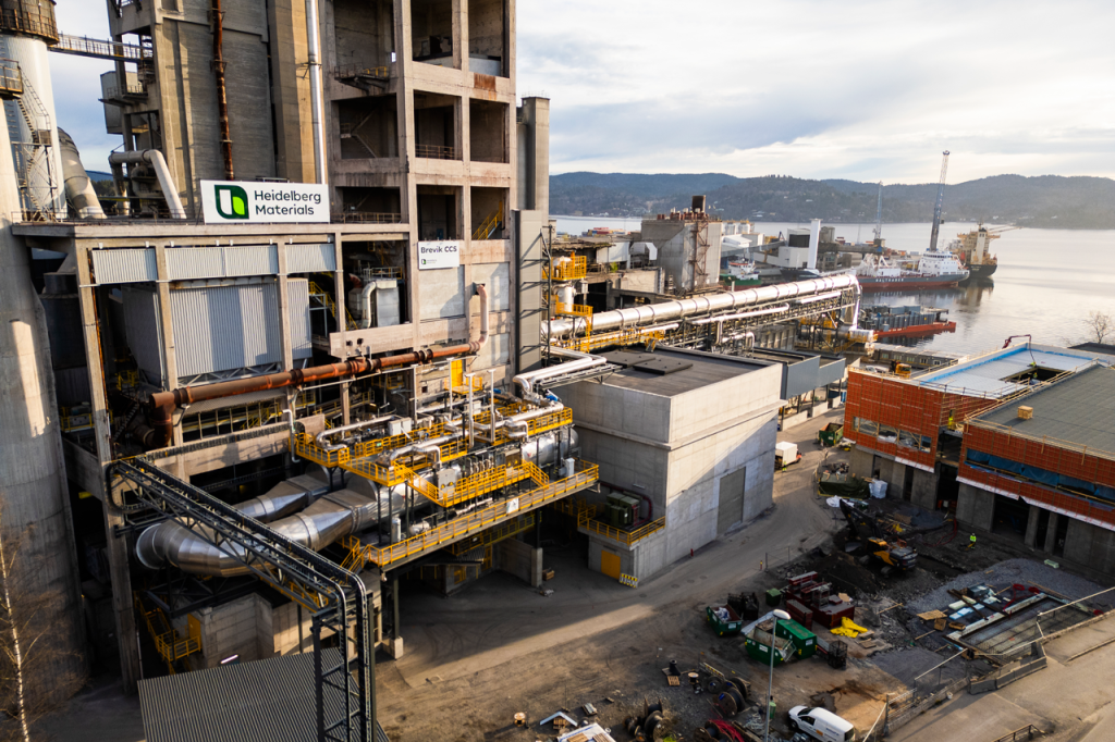 Cemento net-zero: inaugurato in Norvegia il primo impianto per la cattura e lo stoccaggio della CO₂ 2 Brevik CCS