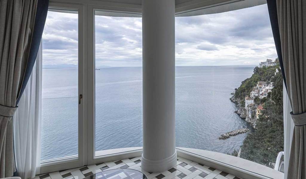 Borgo Santandrea: vetri ad elevata trasparenza ed alte prestazioni per un resort in Costiera Amalfitana 3 Borgo Santandrea: vetri ad elevata trasparenza ed alte prestazioni per un resort in Costiera Amalfitana 1280x750 Borgo SantAndrea 1