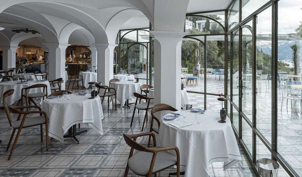 Borgo Santandrea: vetri ad elevata trasparenza ed alte prestazioni per un resort in Costiera Amalfitana 2 Borgo Santandrea: vetri ad elevata trasparenza ed alte prestazioni per un resort in Costiera Amalfitana 1280x750 Borgo SantAndrea 3