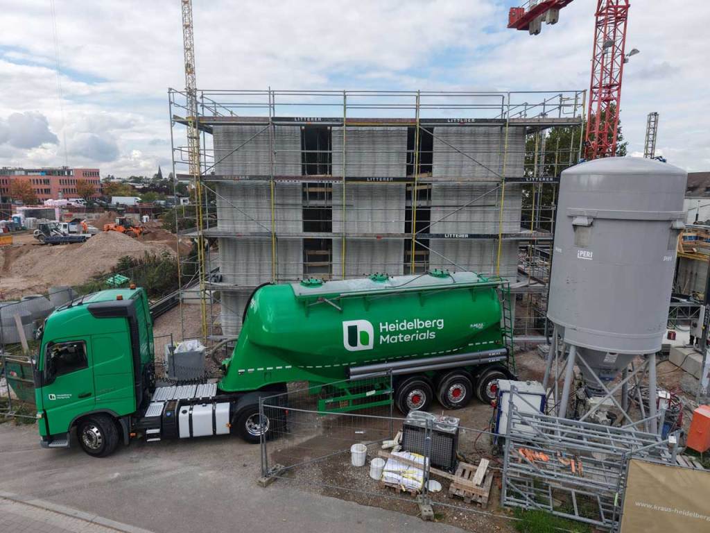 Stampa 3D sostenibile: Heidelberg Materials realizza in Germania i primi edifici con cemento a emissioni zero 2 Stampa 3D sostenibile: Heidelberg Materials realizza in Germania i primi edifici con cemento a emissioni zero Image 01 DREIHAUS Heidelberg c Heidelberg Materials