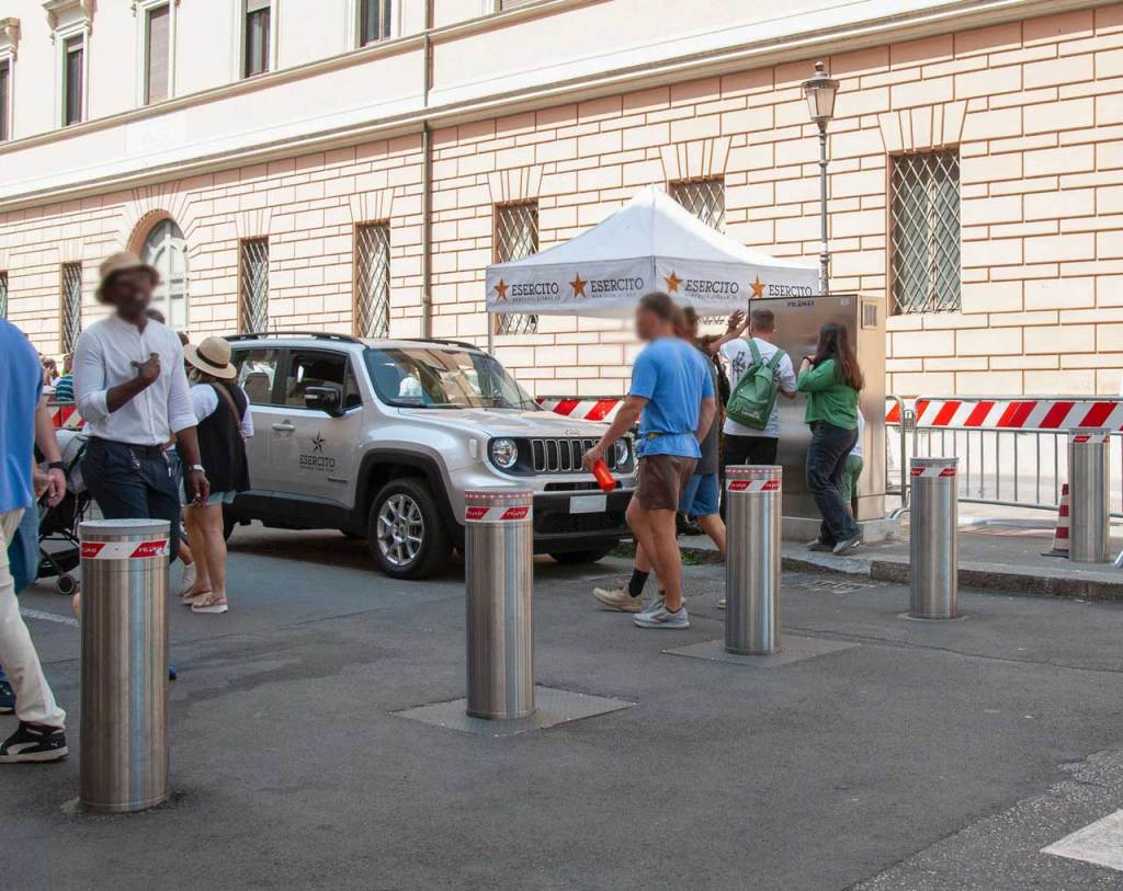 Piazza San Pietro più sicura: i dissuasori Pilomat integrano tecnologia e design urbano 3 Piazza San Pietro più sicura: i dissuasori Pilomat integrano tecnologia e design urbano pilomat roma giubileo 4