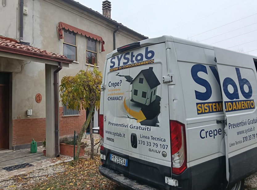 Consolidamento fondazioni, quando micropali e resine funzionano insieme: il caso di una villetta in pianura Systab1