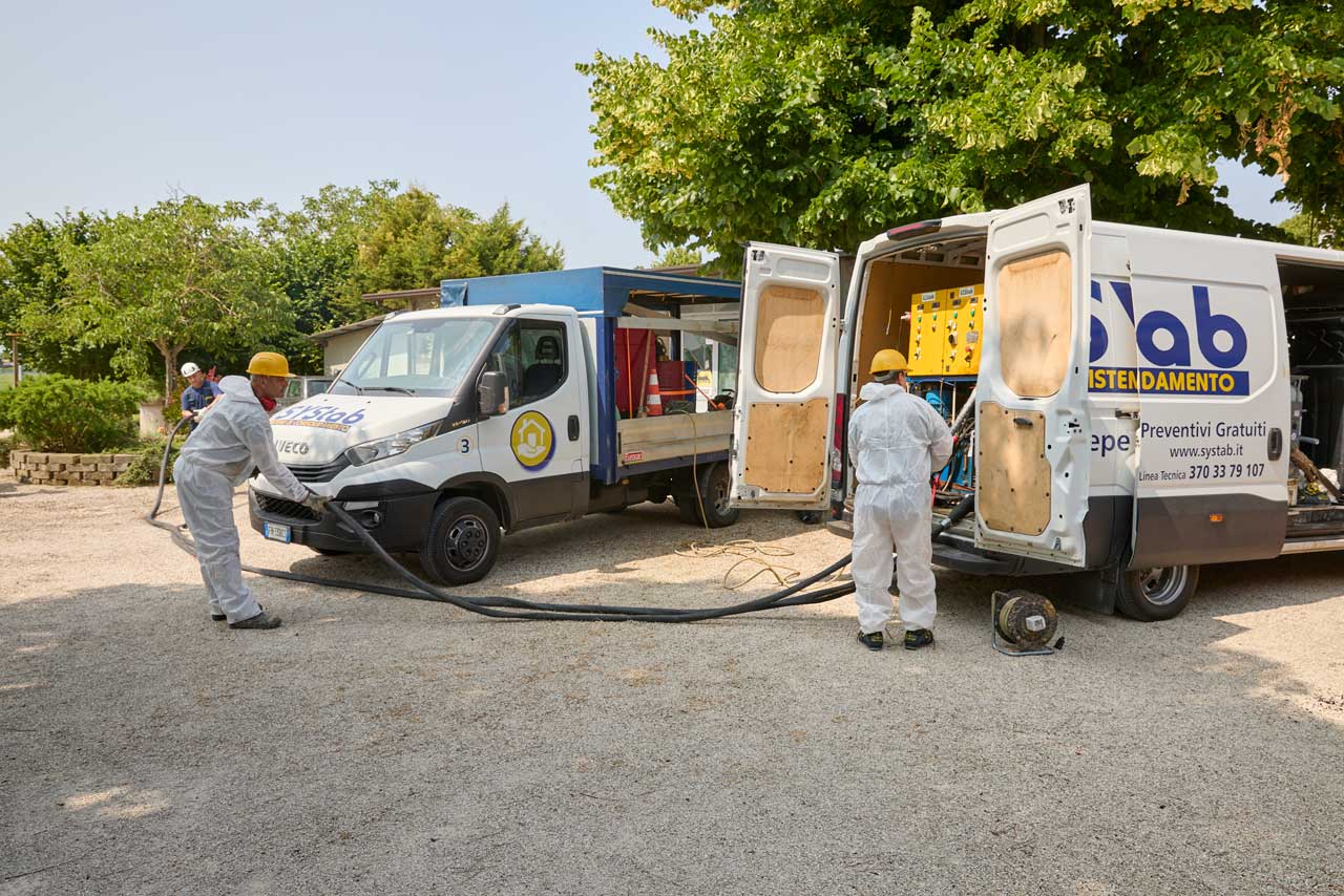 Consolidamento fondazioni con tecnica mista: un nuovo caso con micropali e resine SYStab Cesenatico 06 25 185